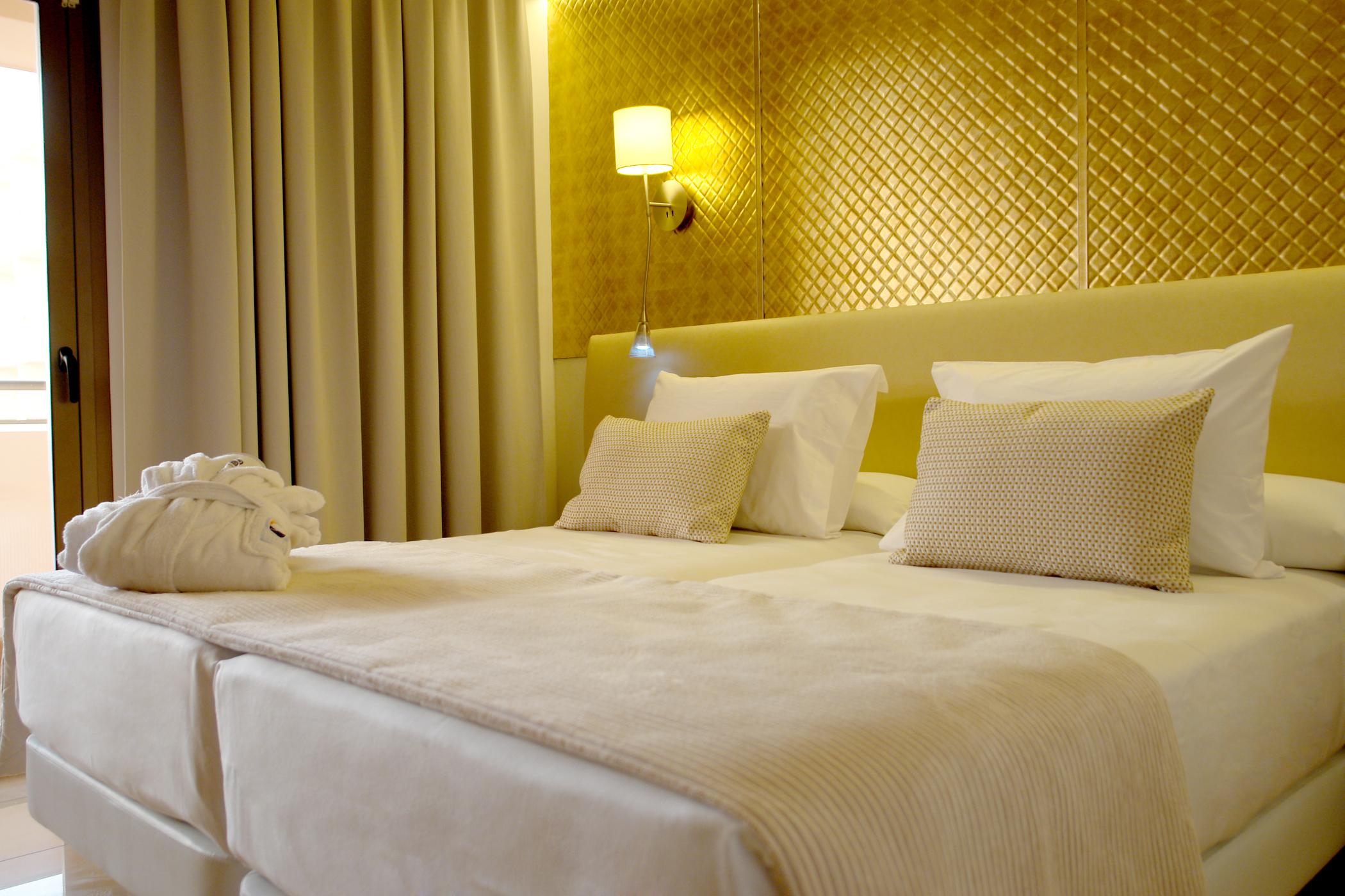 Invisa Hotel La Cala (Adults Only) Santa Eularia des Riu Bagian luar foto