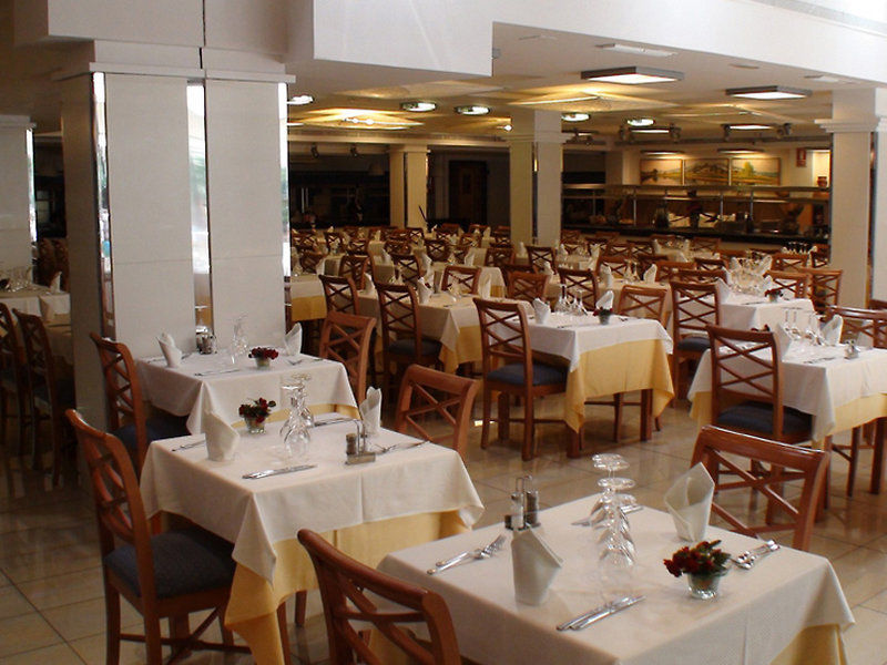 Invisa Hotel La Cala (Adults Only) Santa Eularia des Riu Bagian luar foto